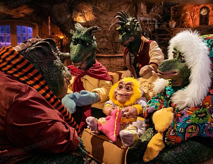 SINCLAIR: LA FAMILIA DINOSAURIO PARA LA HISTORIA