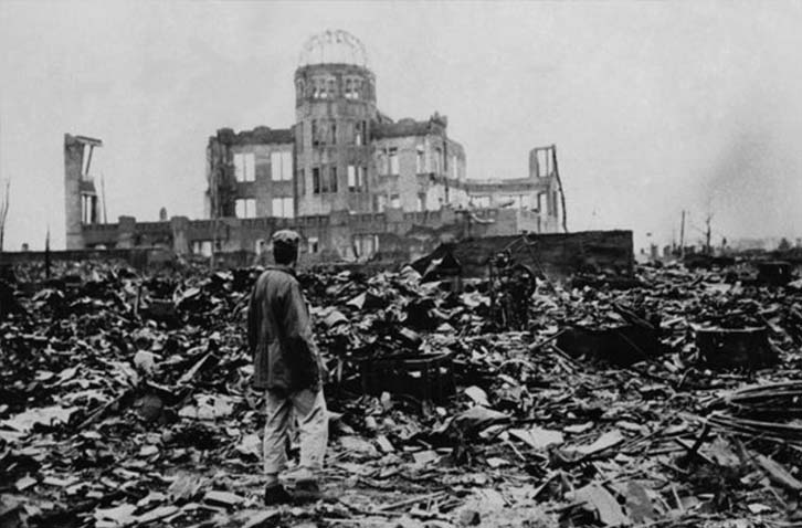 HIROSHIMA ARRASADA POR LA PRIMERA BOMBA ATÓMICA