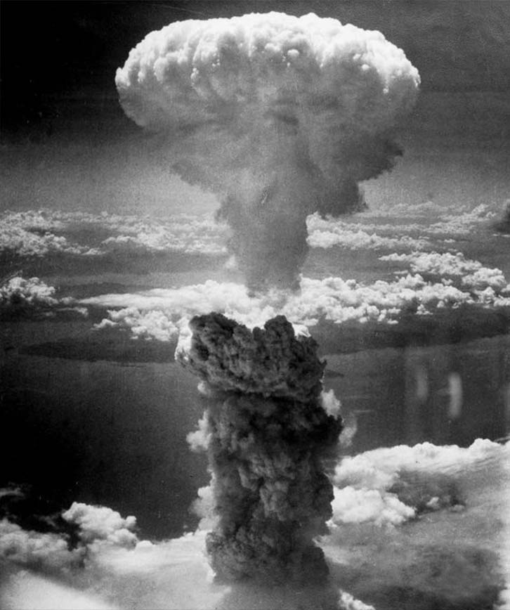 HIROSHIMA ARRASADA POR LA PRIMERA BOMBA ATÓMICA