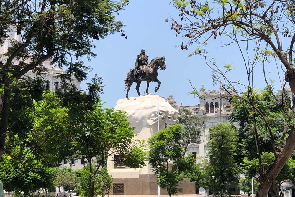 MONUMENTOS POR CENTENARIO DE LA INDEPENDENCIA DE PERÚ