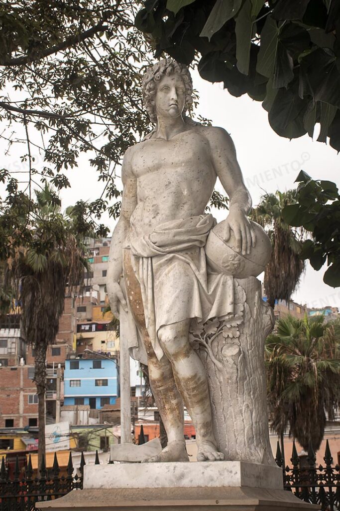 ESCULTURA DE “GÉMINIS” - ALAMEDA DE LOS DESCALZOS