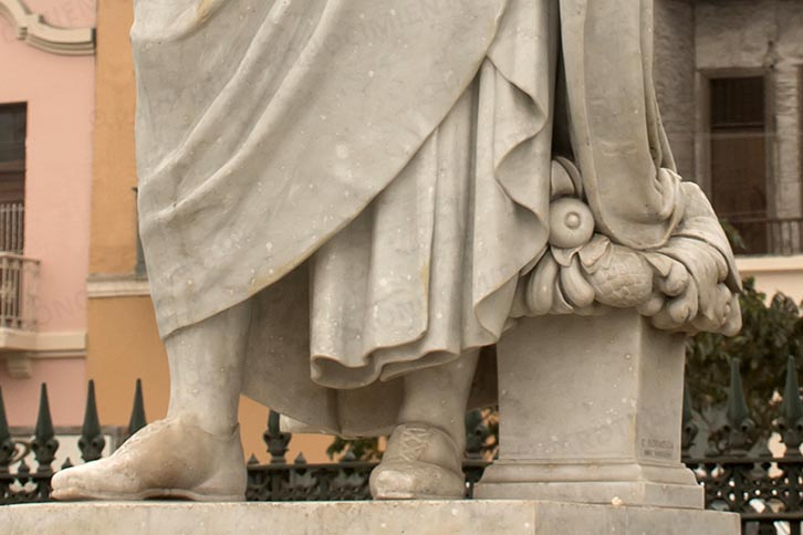 ESCULTURA DE “VIRGO” - ALAMEDA DE LOS DESCALZOS